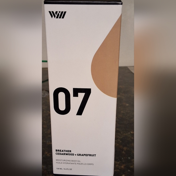NWT 07 BREATHER CEDARWOOD + GRAPEFRUIT MOISTURIZING BODY OIL - Picture 2 of 5